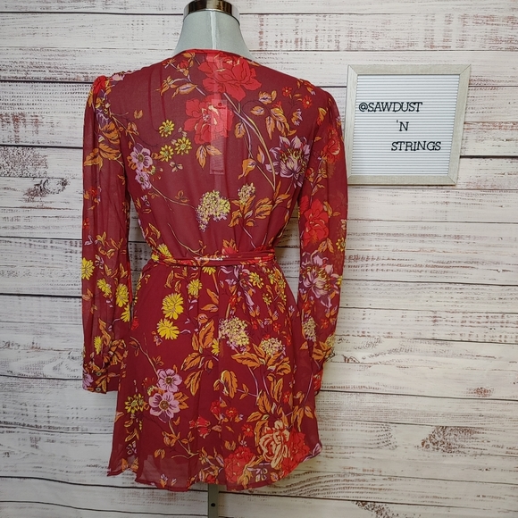 SOLD Willow & Clay wrap dress - Picture 4 of 13